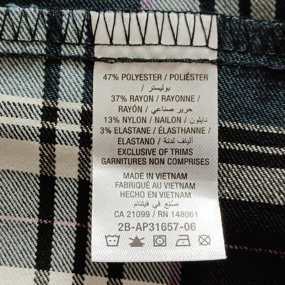 Ardene Pleated Plaid Skirt with Pouch - Picture 8 of 13